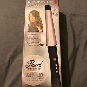 NEED GONE, LOWEST PRICE! Remington curling wand ✨